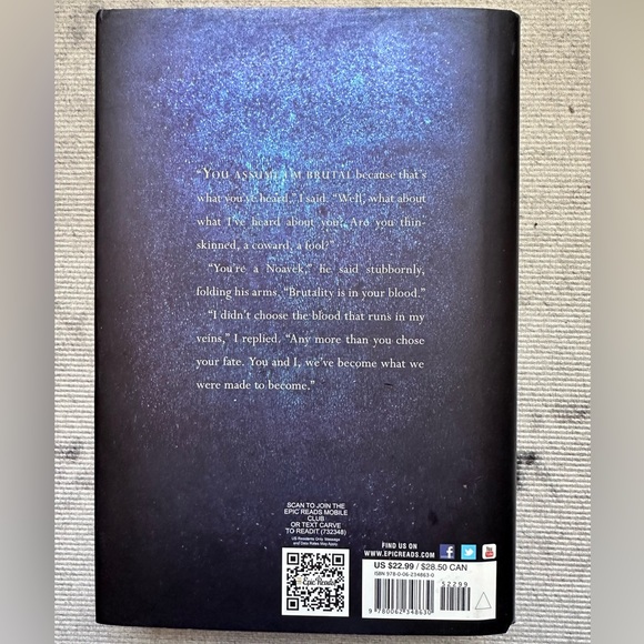 Veronica Roth - Carve The Mark - Picture 2 of 2